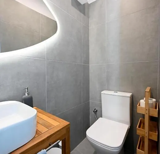 Anchor شقة ترولو